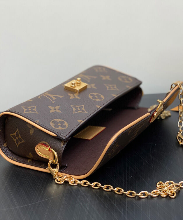 Louis Vuitton Pochette Camille M13566 Brown